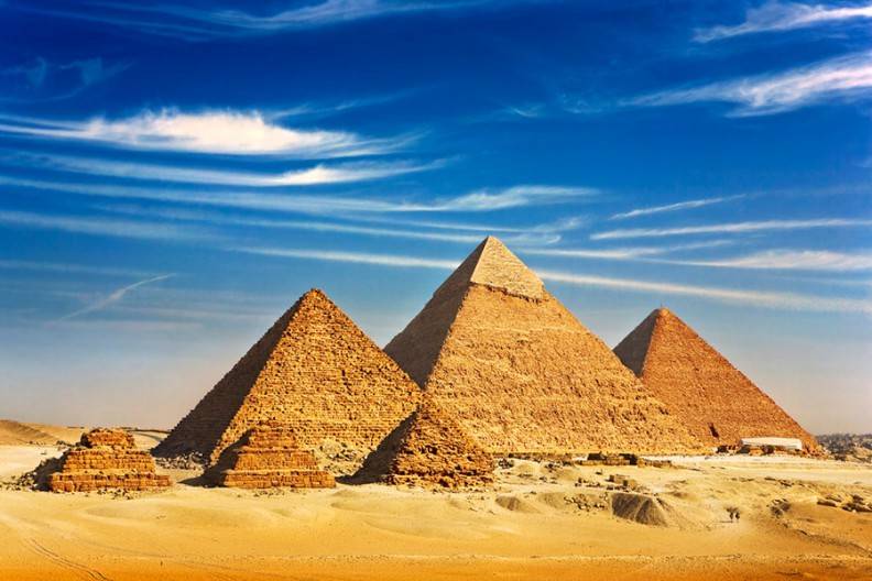 Las pirámides de Giza son emblema de Egipto