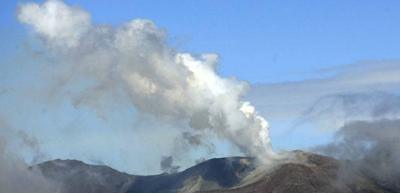 Expertos del Observatorio Vulcanológico y Sismológico de Costa Rica explicaron que el volcán no está en erupción