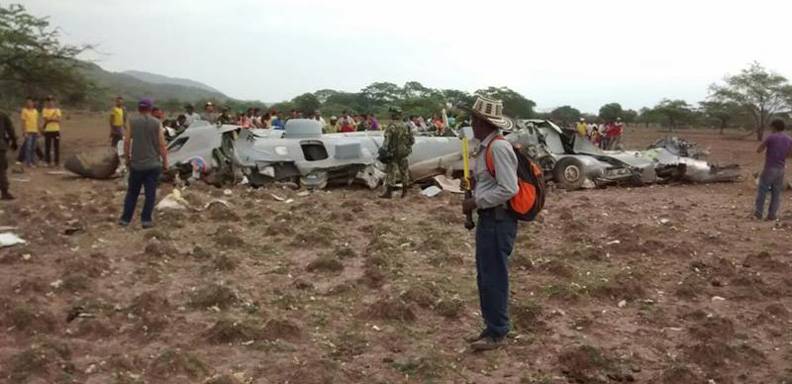 Once integrantes de la Fuerza Aérea Colombiana mueren en accidente de avión