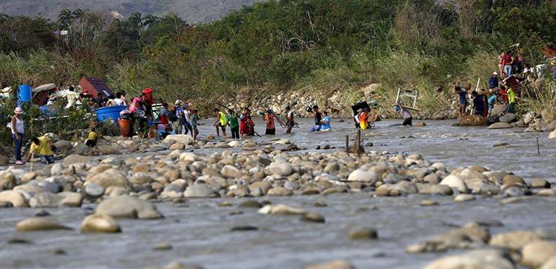 Amnistía Internacional recibió denuncias de violación a los DDHH de deportados colombianos