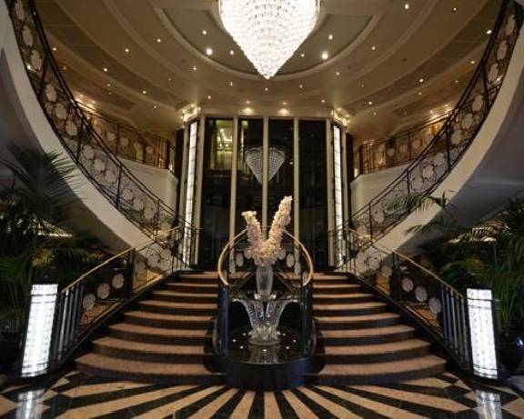 Grand Stair / Foto: Oceania Cruises