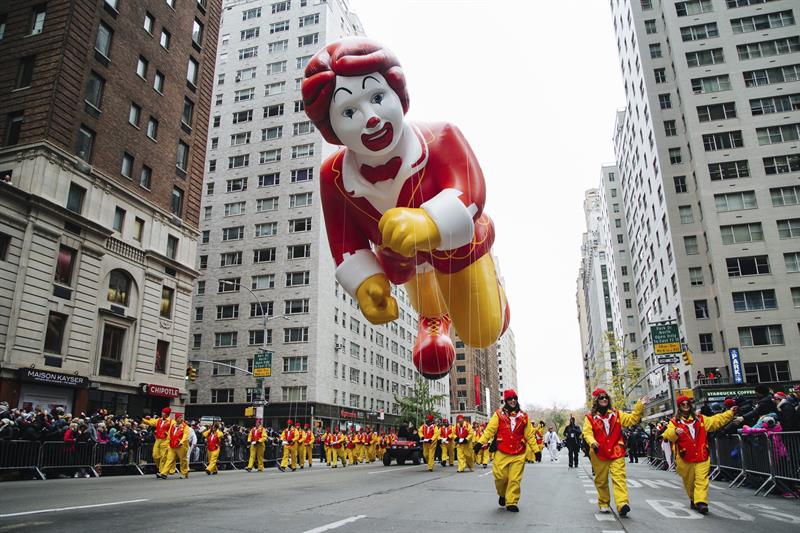 Globos Invaden Nueva York En 90 Desfile De Macys De Día De Acción De Gracias 7260