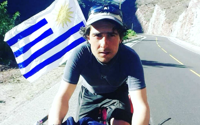 Tabaré Alonso, cicloturista: “Llegué al paraíso cuando entré en Venezuela”