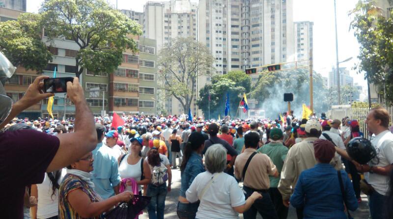 Pnb Reprime Marcha Opositora En Caracas Analitica