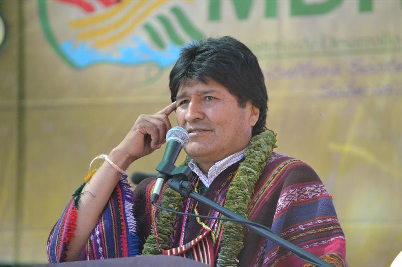 Fotografía cedida por la Agencia Boliviana de Información (ABI) del presidente Evo Morales, habla durante el evento de conmemoración del "Día de la Revolución agraria, productiva y comunitaria" en Tarabuco, Chuquisaca (Bolivia)/ Foto: EFE