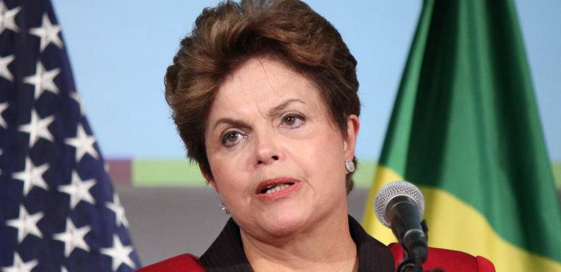 Acusan a Dilma Rousseff