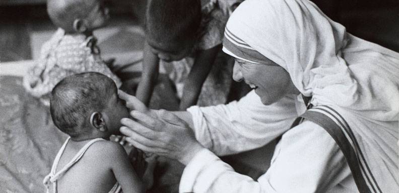 El mensaje de la madre Teresa de Calcuta se vuelve más vigente este domingo