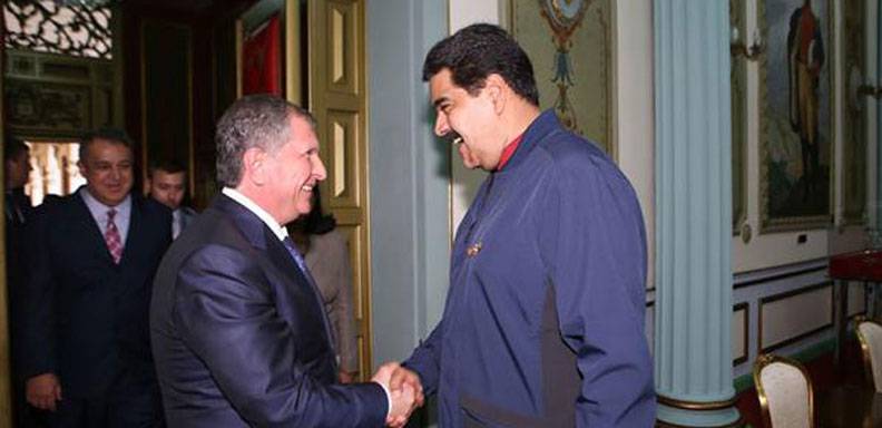 Venezuela pacta 14 mil millones de dolares con Rusia