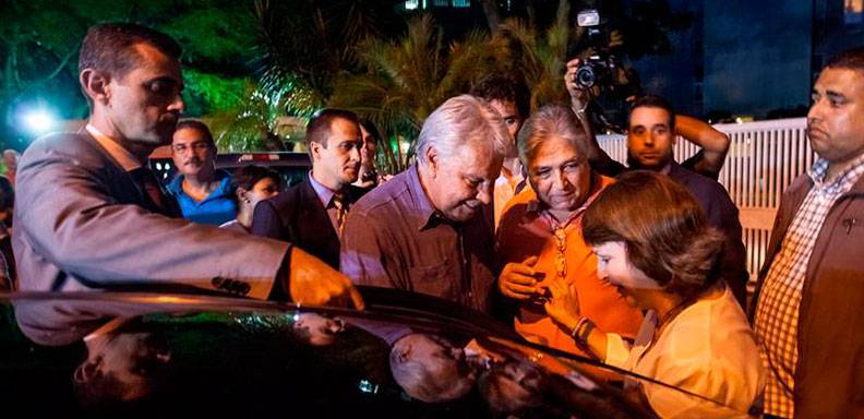 Felipe González visitó al alcalde metropolitano