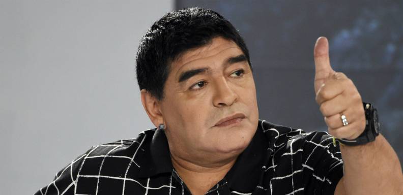 Diego Maradona afirmó que futbolistas apoyan su candidatura a la presidencia de la FIFA y que espera llegar al cargo para "luchar contra la mafia que se ve dentro"