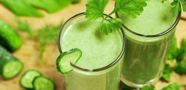 Los jugos verdes tienen beneficios internos y externos para nuestro cuerpo