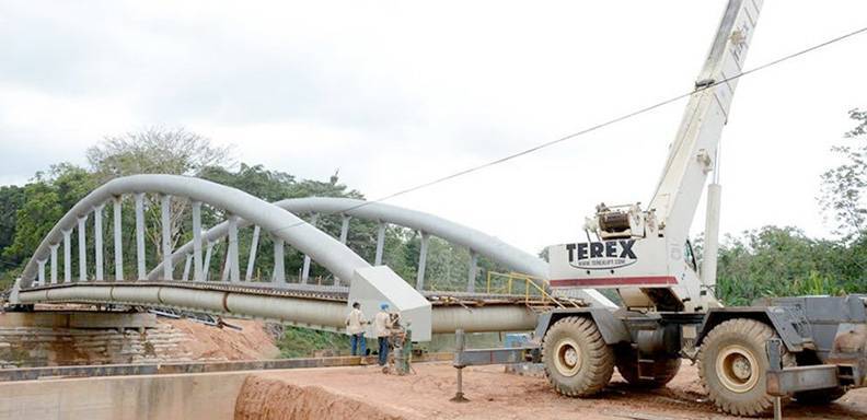 Este viernes el ministro para el Transporte Terrestre y Obras Públicas, Haiman El Troudi, inauguró el puente El Samán.