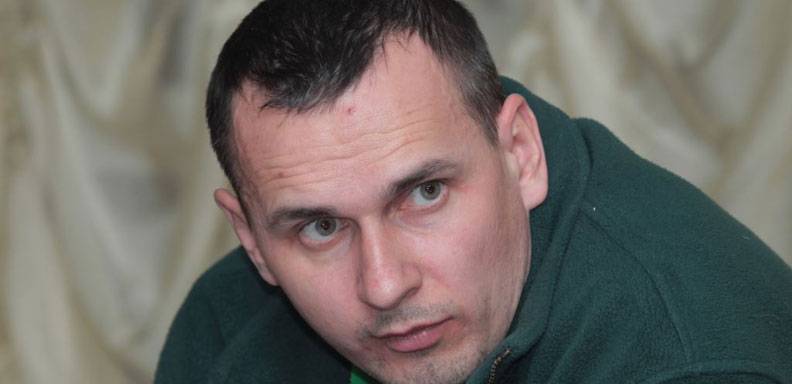 Cineasta ucraniano Oleg Sentsov condenado a prisión en Rusia