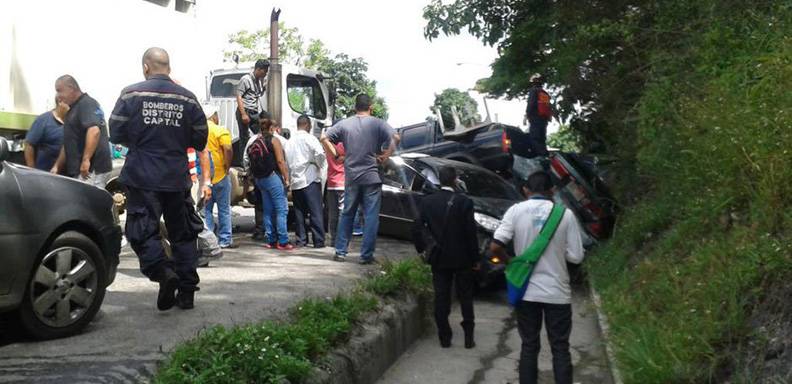 Múltiple choque en la ARC dejó 1 lesionado