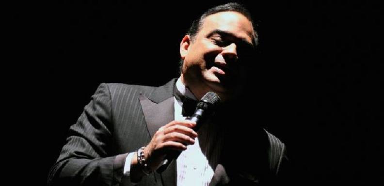 Gilberto Santa Rosa se consolida como uno de los artistas latinos tras su nominación al premio Grammy Latino en la categoría Mejor Álbum Pop Tradicional