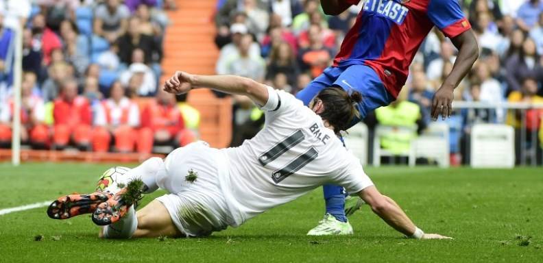 El galés Gareth Bale padece una "lesión muscular en el sóleo de la pierna izquierda", ha señalado este lunes su club, el Real Madrid, en una nota oficial