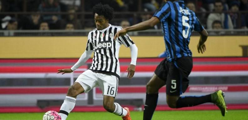 El Juventus de Turín cerrará el próximo mes de enero el traspaso del atacante colombiano Juan Cuadrado, quien se encuentra cedido por el Chelsea