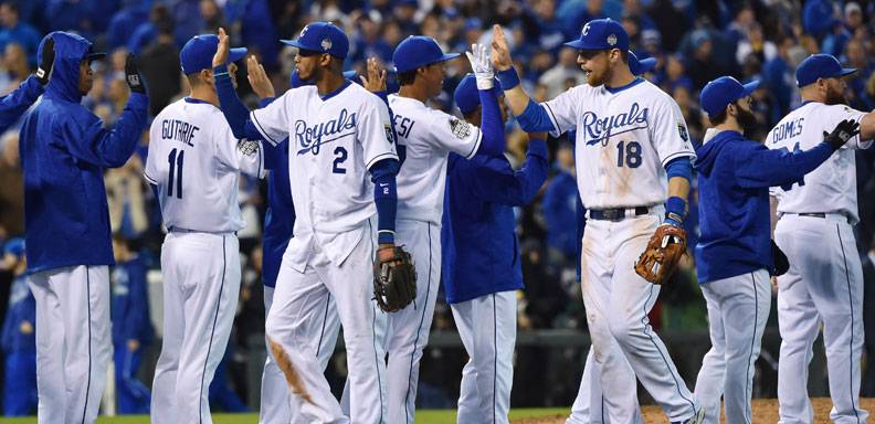 Los Reales de Kansas City vencieron 7 a 1 a los Mets y se trasladan a Nueva York con ventaja de 2-0 en la Serie Mundial / Foto: Reuters