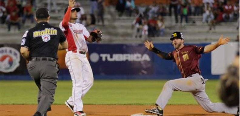 Magallanes fabricó un racimo de cuatro carreras en el sexto inning que fue suficiente para darle vuelta a la pizarra y derrotar 4-2 a Cardenales de Lara,