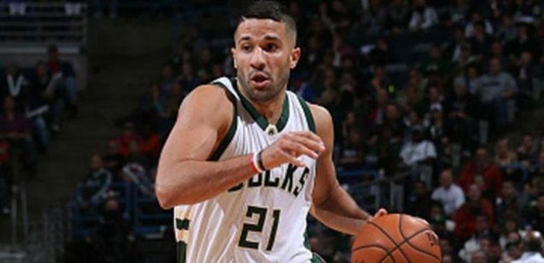 El venezolano Vásquez registro 15 puntos, nueve asistencias y dos rebotes en 32:50 minutos en la cancha, pero no pudo evitar una nueva caída de los Bucks