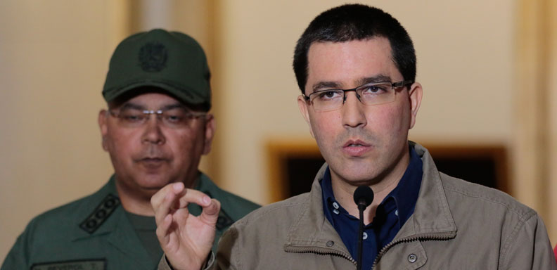 Arreaza informó que esta semana se detuvieron a 23 personas por contrabando de productos básicos