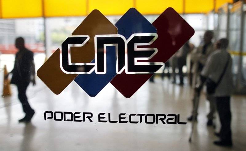 De acuerdo con el periodista Eugenio Martínez, si la recolección del 20% se anuncia para luego del 1 de octubre quedaría a discreción del CNE activar el RR este año