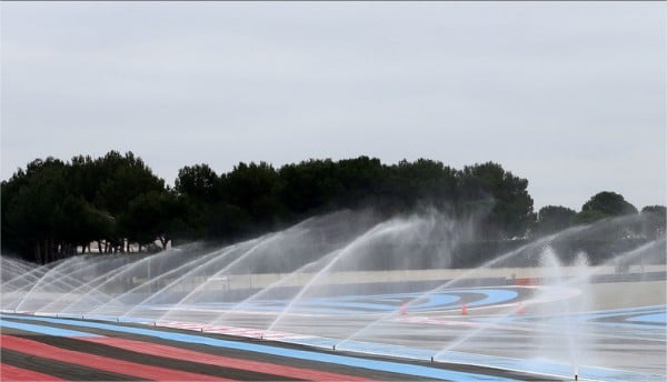 Wet system on track at Paul Ricard January testing - Formula 1 Photos - Google Chrome