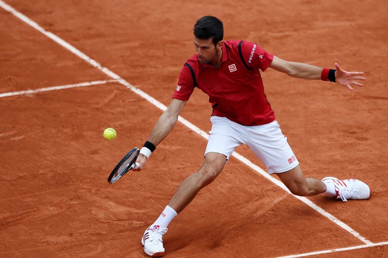 El número uno del mundo, que busca en París el único Grand Slam que le falta a su exitosa carrera, se medirá por un lugar en semifinales el checo Tomas Berdych, séptimo cabeza de serie