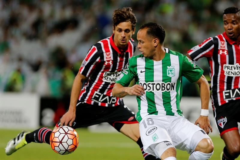 Atlético Nacional avanzó el miércoles a su tercera final de Copa Libertadores tras vencer por 2-1 al Sao Paulo en el estadio Atanasio Girardot de Medellín.