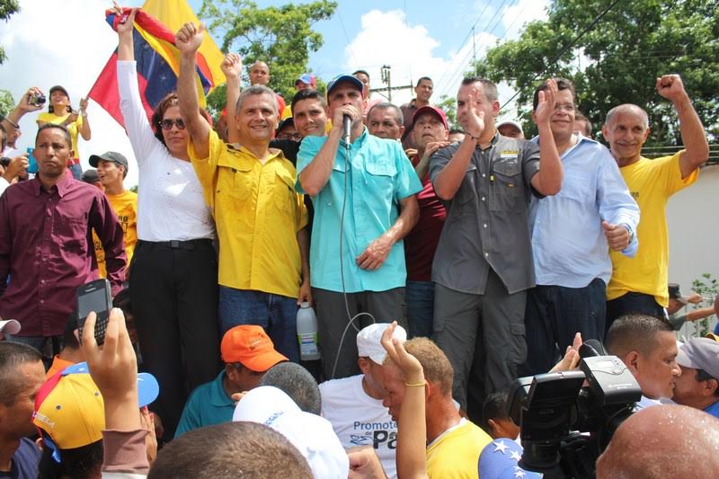 Capriles dijo que en el supuesto que el CNE no fije la fecha del 20% y que también ignore las movilizaciones que podrían originarse, la Unidad realizará la Gran Toma de Caracas