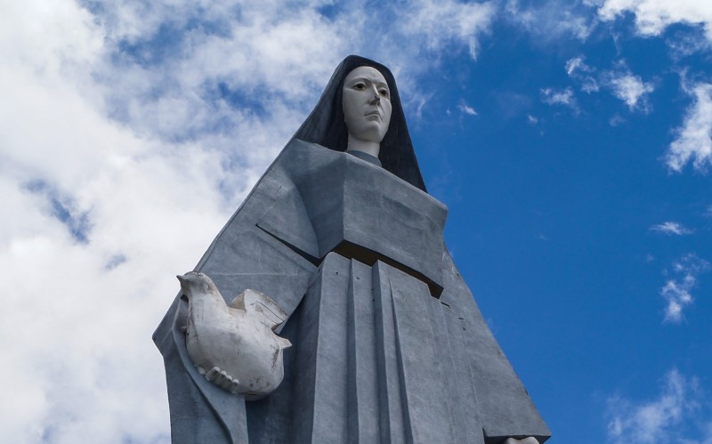 Monumentos que conmemoran el Día Internacional de la Paz | | Analitica.com