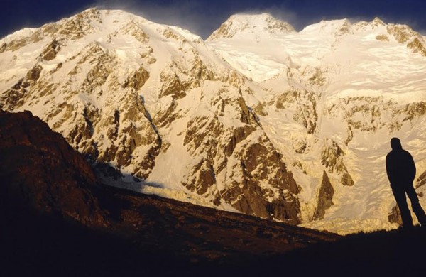 Exposición “Entre los Andes y los Himalayas, una vida entre montañas” en homenaje a José Delgado