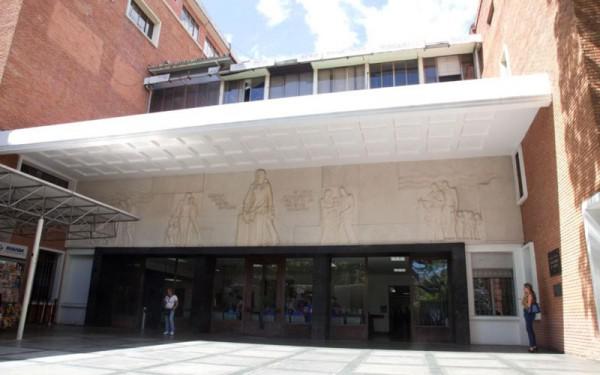 Centro Médico De Caracas 69 Años Comprometidos Con Venezuela 4668