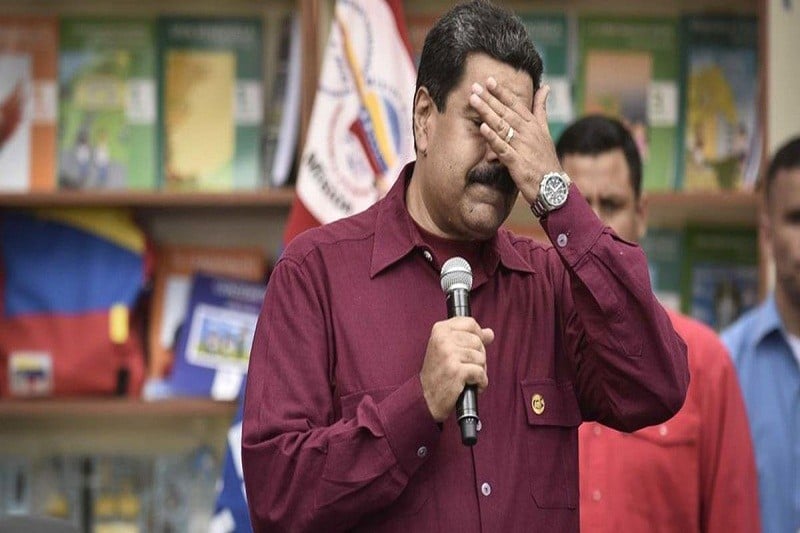 maduro sudando