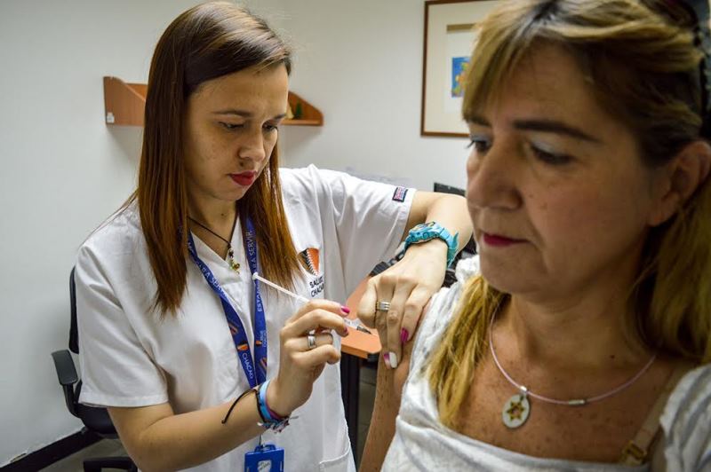 A través del IMCAS la alcaldía realizó una jornada de vacunación para niños, adolescentes y adultos, en el que se ofreció de forma gratuita las vacunas de hepatitis B y Polio/ Foto: Cortesía