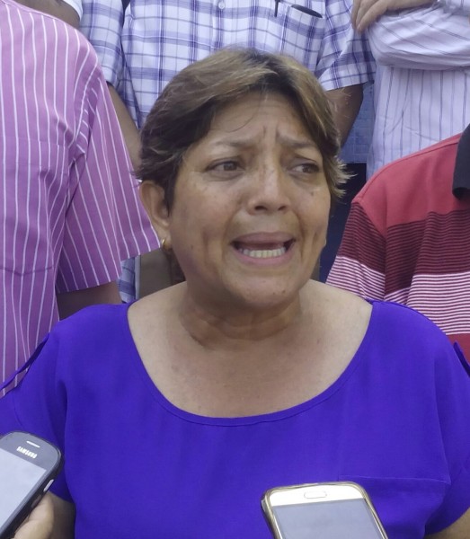 La diputada Milagros Eulate, vocera, explicó que ante los últimos acontecimientos el equipo de la MUD Vargas se dispone a promover la conformación del Frente de Defensa de la Constitución y la Democracia, a nivel regional y parroquial. 