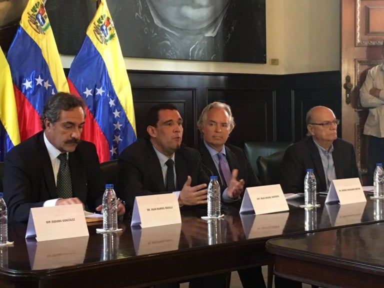 La Asamblea Nacional comenzará el martes la remoción de los magistrados de la Sala Constitucional del Tribunal Supremo de Justicia, indicó este domingo el diputado opositor Juan Miguel Matheus