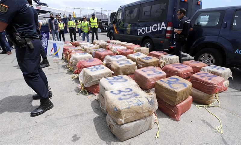 El alijo era transportado en una embarcación pesquera de bandera venezolana procedente de la Península de Paraguaná / Foto: EFE