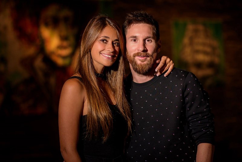 Este fin de semana, la argentina Antonella Roccuzzo, dio a conocer mediante su cuenta en la red social Instagram junto a su esposo el futbolista Leonel Messi, que serán padres por tercera vez/ Foto: Referencial