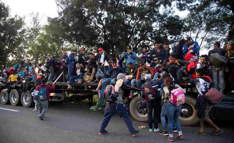 Llegan a Tijuana migrantes LGBT los primeros de caravana de