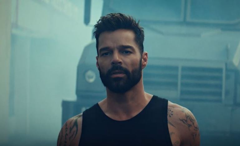 Ricky Martin Invita A La Unión A Través De Su Nuevo Tema Tiburones