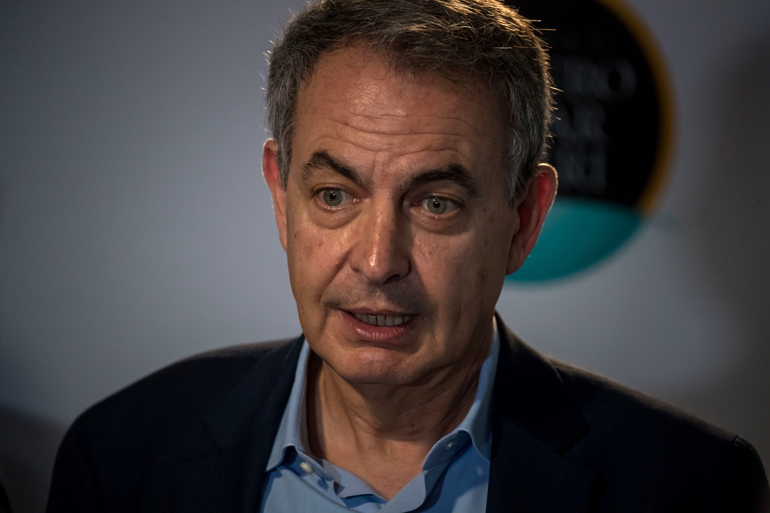 Zapatero hopes that the CNE resumes the invitation to the European Union