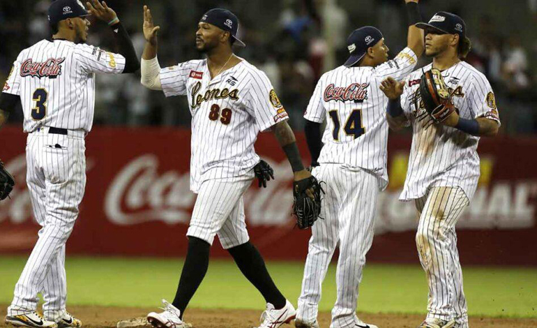 Leones retoma la punta al vencer a los Tiburones 