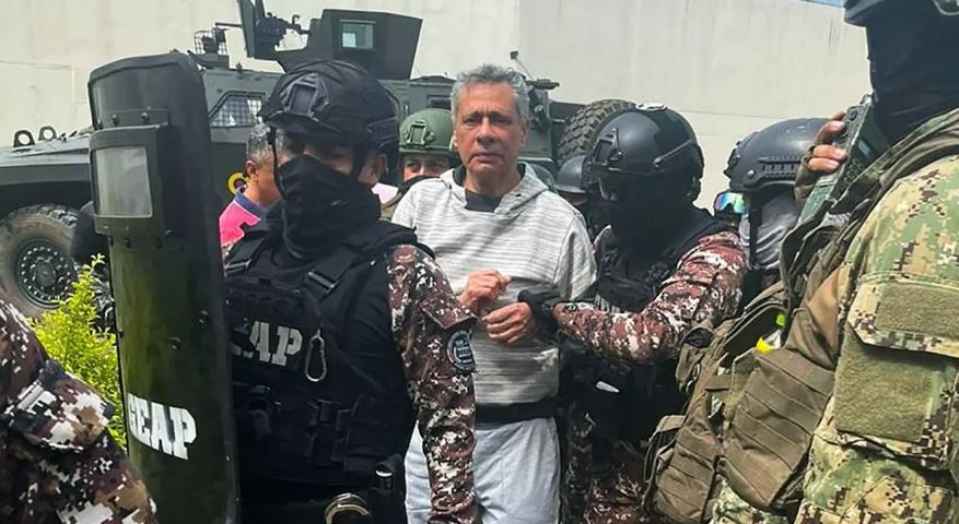 OAS condemns Ecuadorian police raid on Mexican Embassy