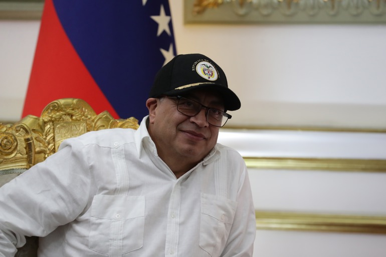 Petro proposes Venezuela adopt a position like that of the National Front