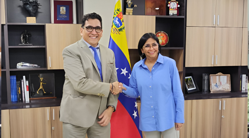 Colombian ambassador met with Delcy Rodríguez