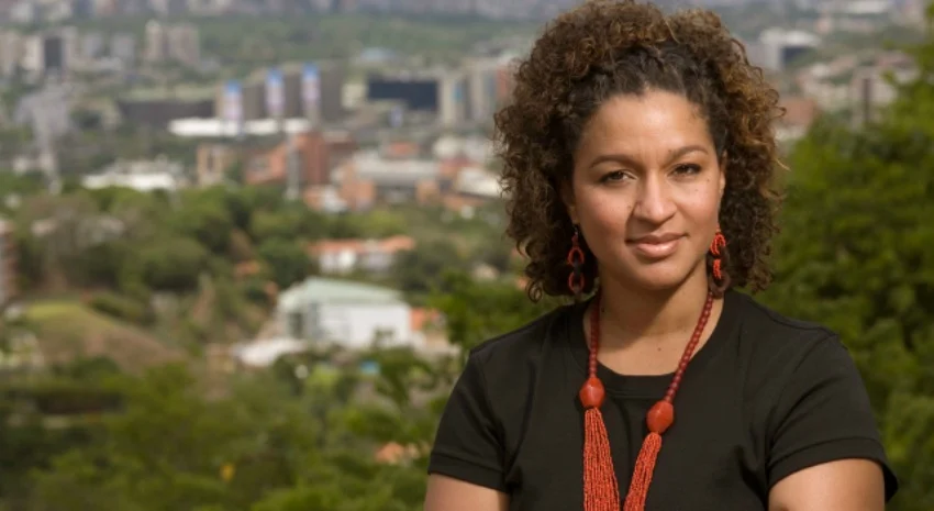 Venezuelan Tamoa Calzadilla is awarded the Journalist of the Yr award within the US.